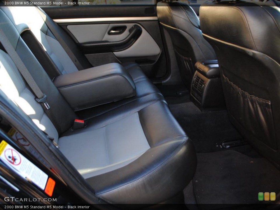 Black Interior Photo for the 2000 BMW M5  #40897273
