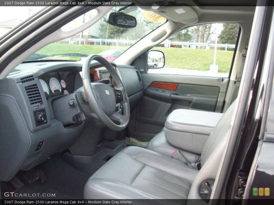 Medium Slate Gray Interior Photo for the 2007 Dodge Ram 1500 Laramie Mega Cab 4x4 #40918529