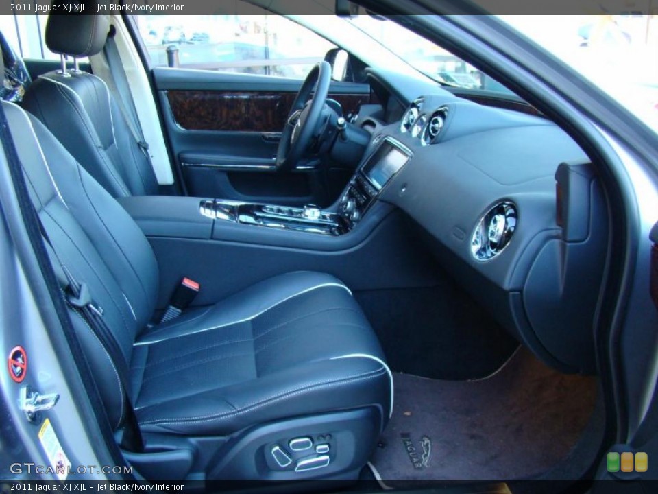 Jet Black/Ivory Interior Photo for the 2011 Jaguar XJ XJL #40919409
