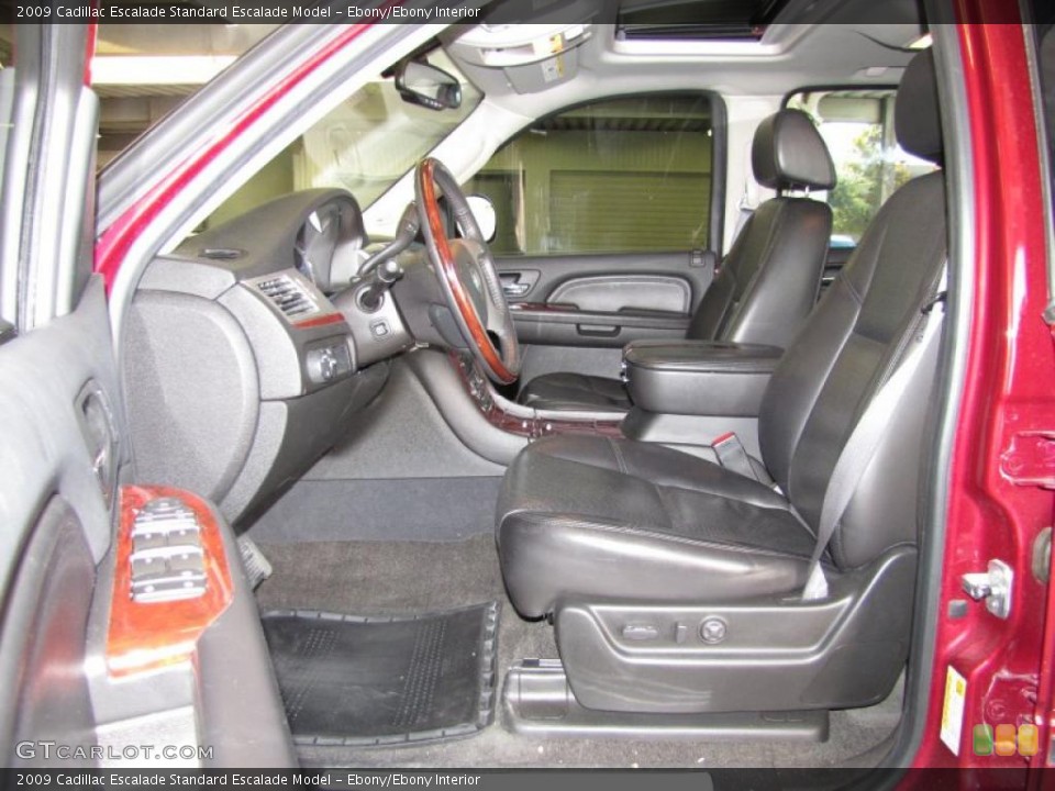 Ebony/Ebony Interior Photo for the 2009 Cadillac Escalade  #40927241