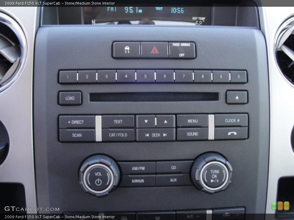 Stone/Medium Stone Interior Controls for the 2009 Ford F150 XLT SuperCab #40932046