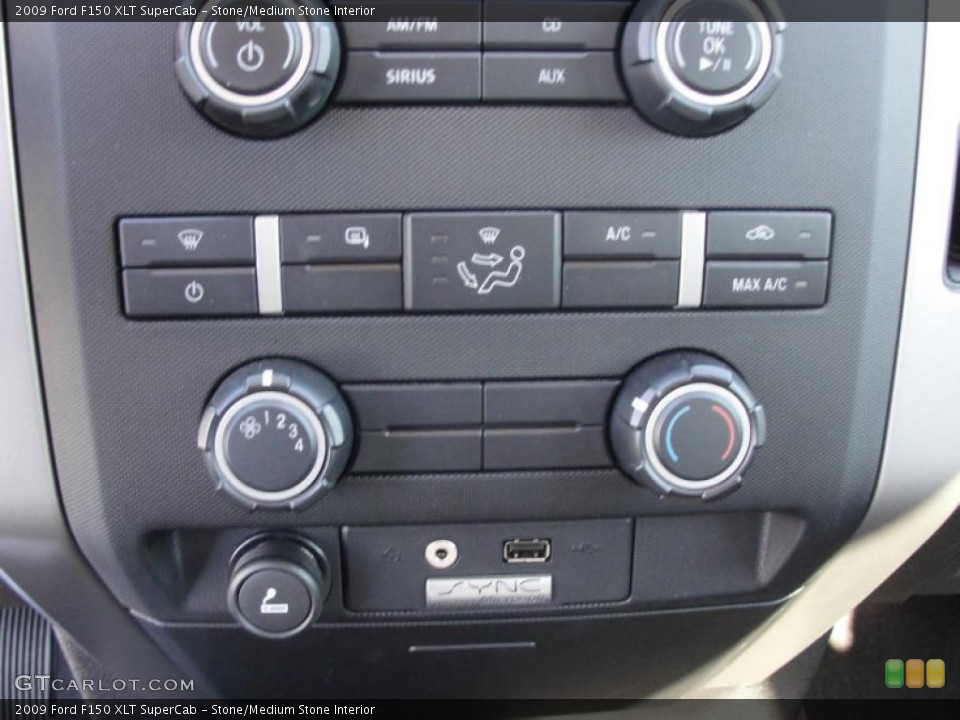 Stone/Medium Stone Interior Controls for the 2009 Ford F150 XLT SuperCab #40932062