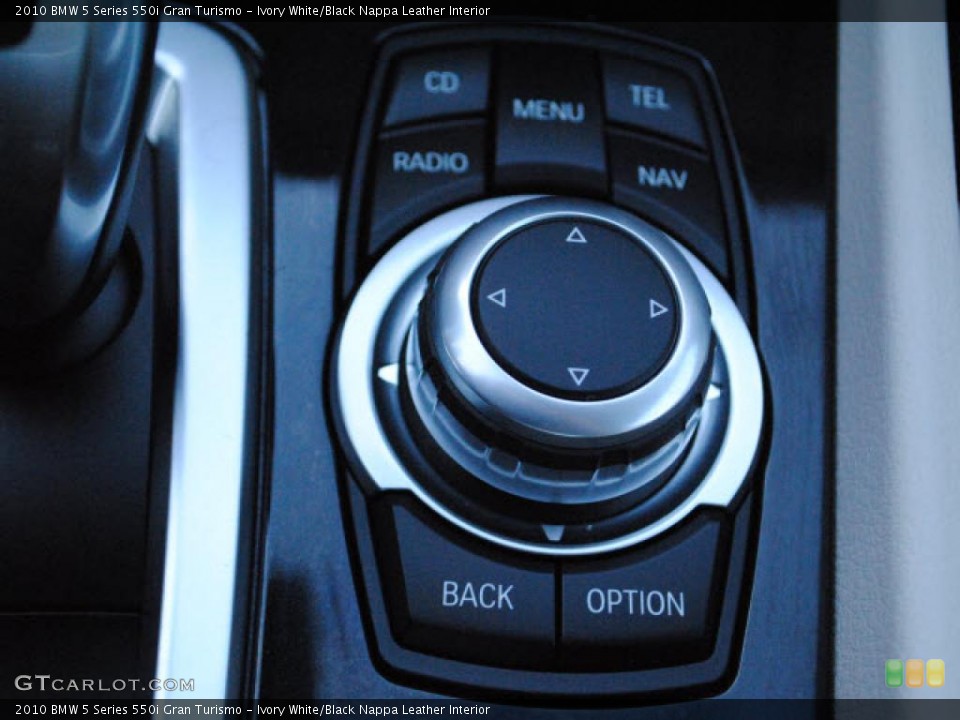 Ivory White/Black Nappa Leather Interior Controls for the 2010 BMW 5 Series 550i Gran Turismo #40933758