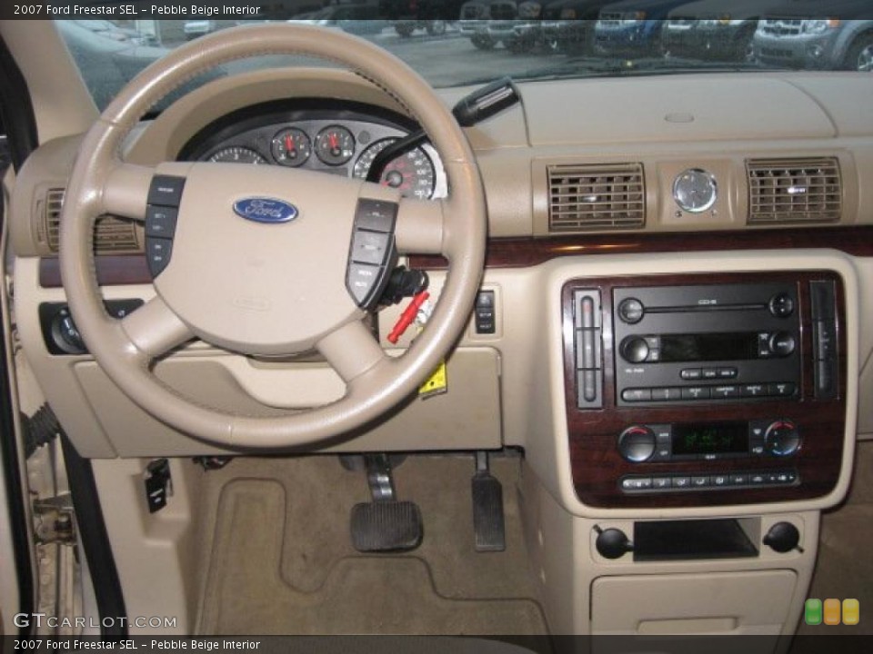 Pebble Beige Interior Dashboard for the 2007 Ford Freestar SEL #40961005