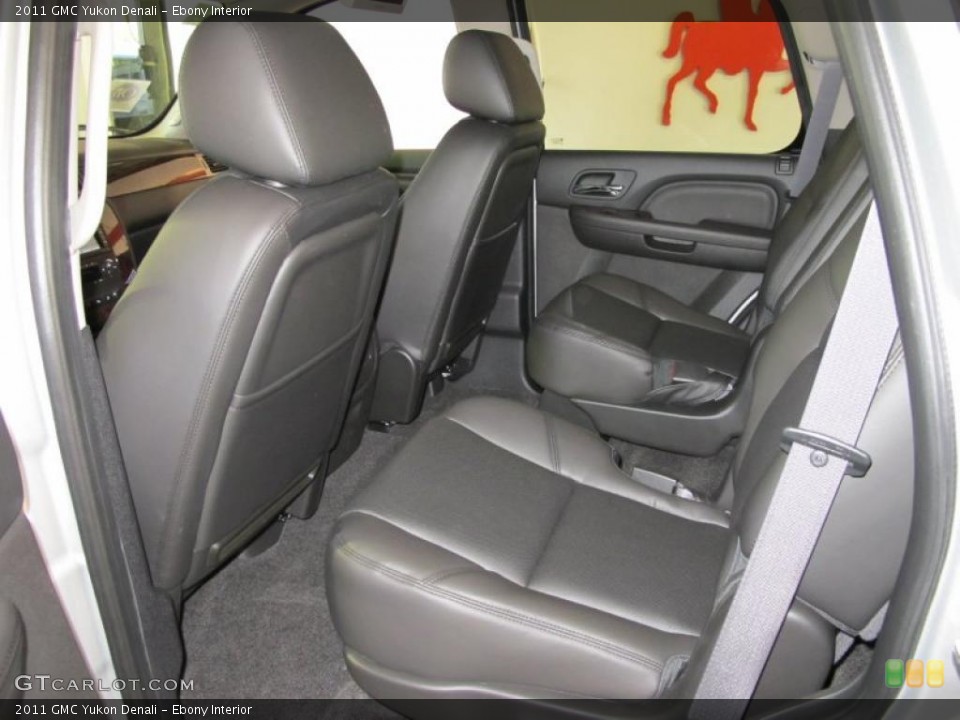 Ebony Interior Photo for the 2011 GMC Yukon Denali #40967188