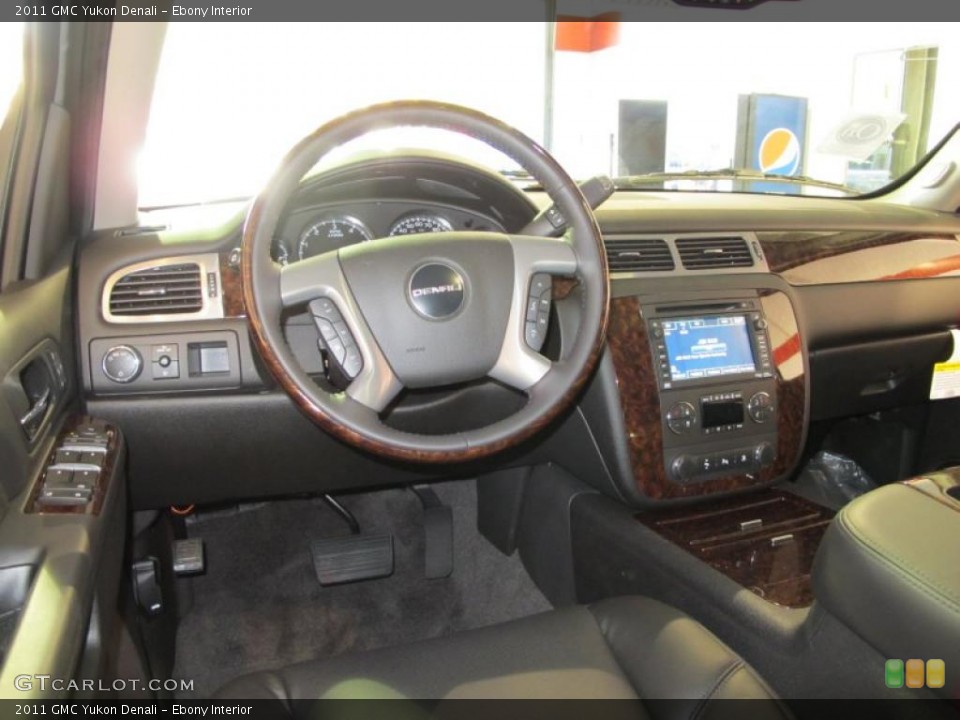 Ebony Interior Dashboard for the 2011 GMC Yukon Denali #40967204