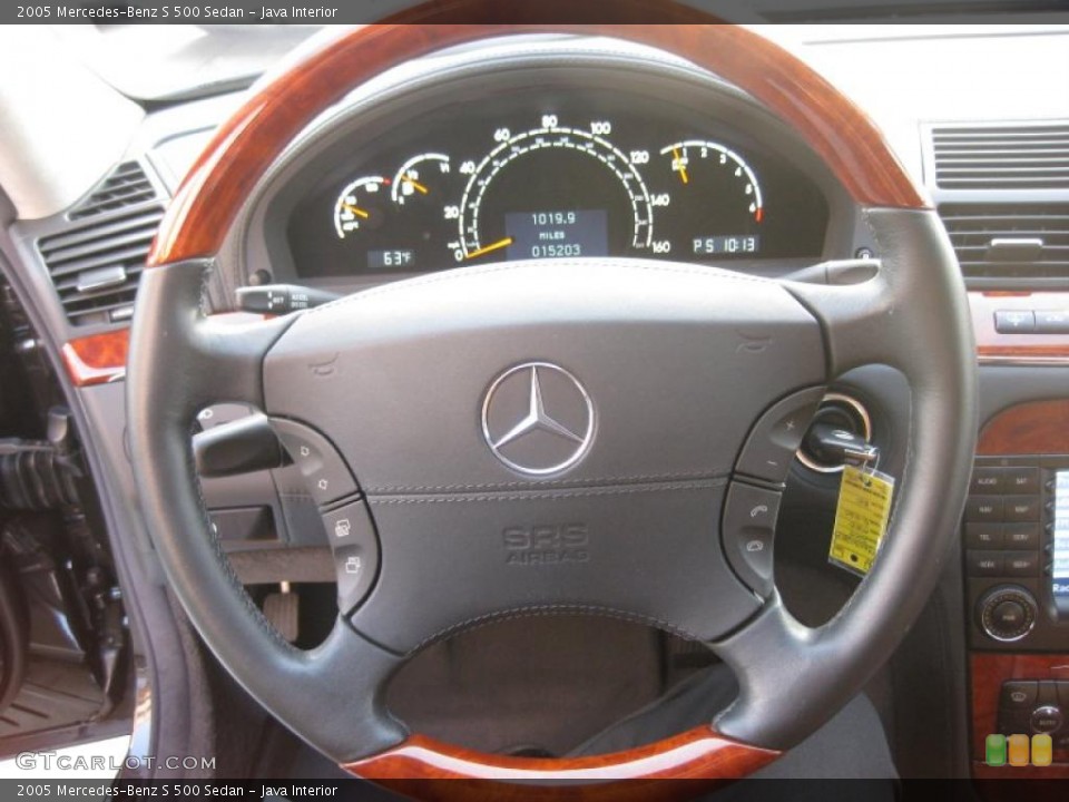 Java Interior Steering Wheel for the 2005 Mercedes-Benz S 500 Sedan #40973920