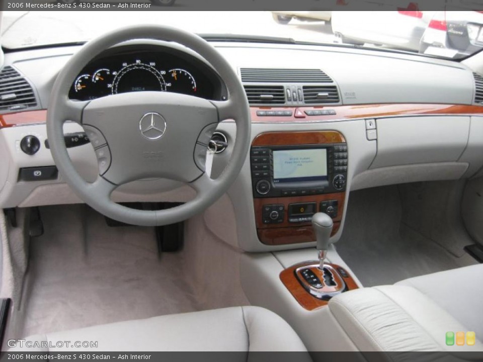 Ash Interior Dashboard for the 2006 Mercedes-Benz S 430 Sedan #40974420