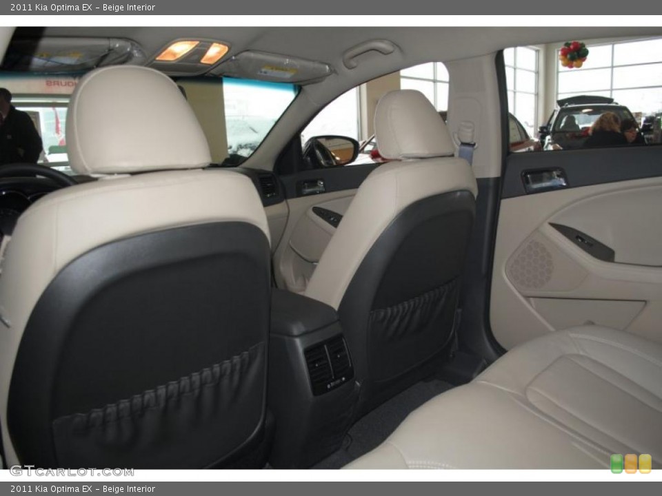 Beige Interior Photo for the 2011 Kia Optima EX #40975668