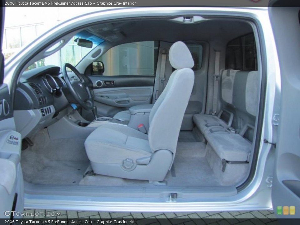 Graphite Gray Interior Photo for the 2006 Toyota Tacoma V6 PreRunner Access Cab #40984069