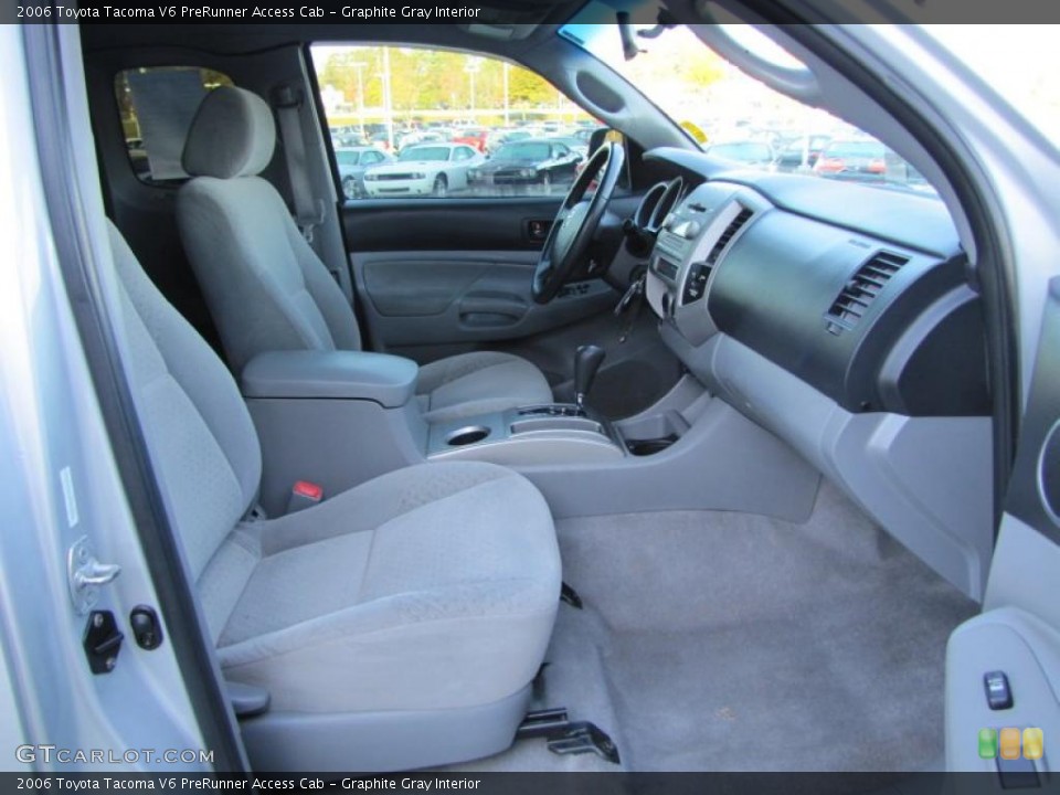 Graphite Gray Interior Photo for the 2006 Toyota Tacoma V6 PreRunner Access Cab #40984117