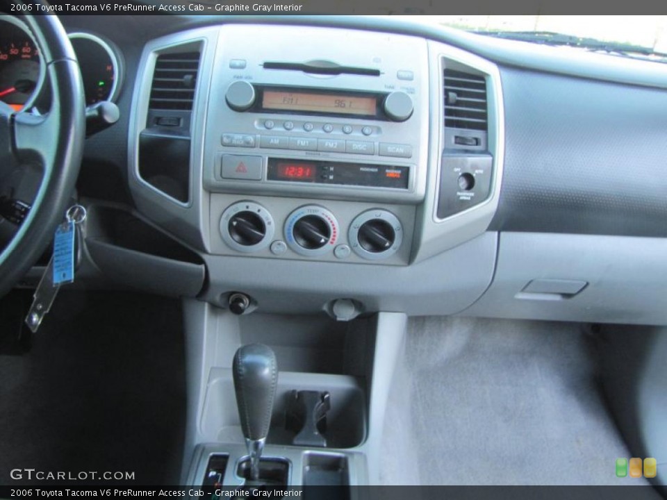 Graphite Gray Interior Controls for the 2006 Toyota Tacoma V6 PreRunner Access Cab #40984181