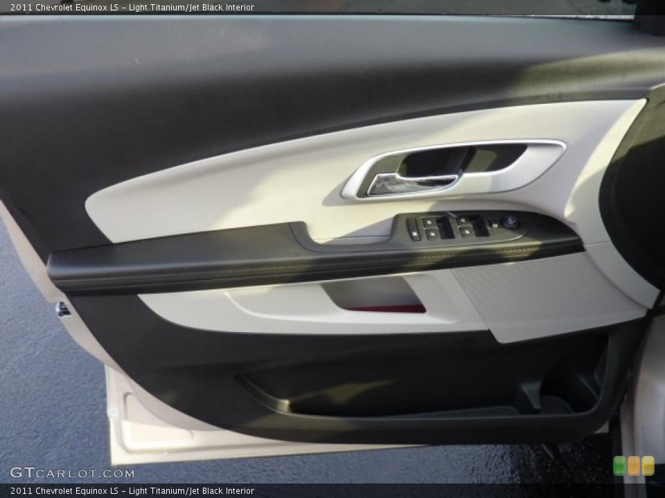 Light Titanium/Jet Black Interior Door Panel for the 2011 Chevrolet Equinox LS #40991325
