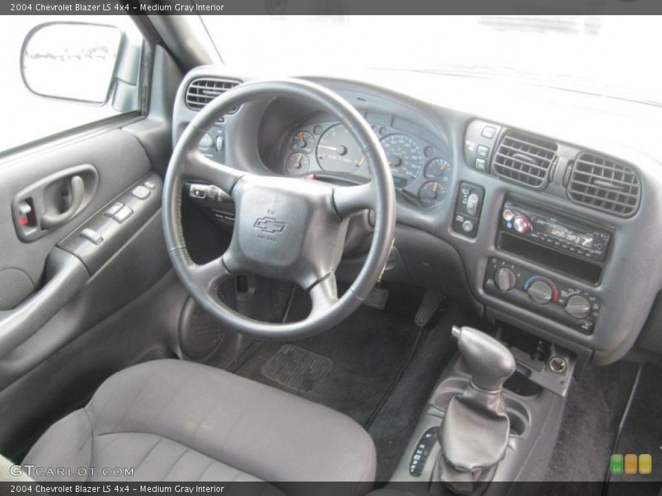 Medium Gray Interior Dashboard for the 2004 Chevrolet Blazer LS 4x4 #40995566
