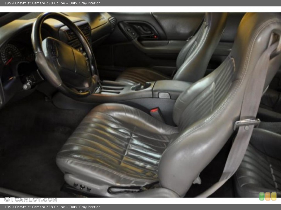 Dark Gray Interior Photo for the 1999 Chevrolet Camaro Z28 Coupe #40996214