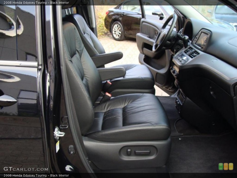 Black Interior Photo for the 2008 Honda Odyssey Touring #41008622