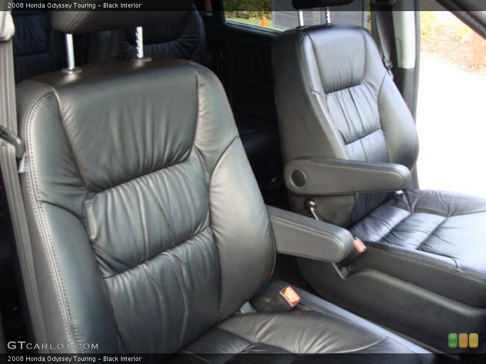 Black Interior Photo for the 2008 Honda Odyssey Touring #41008642
