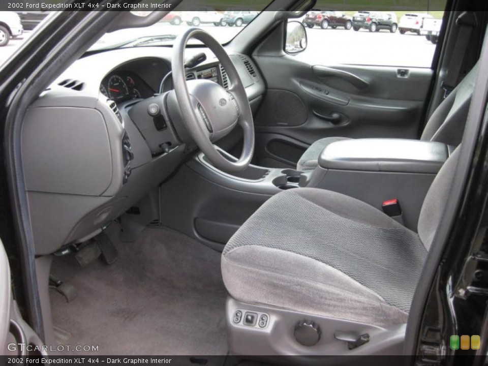 Dark Graphite Interior Photo for the 2002 Ford Expedition XLT 4x4 #41010334