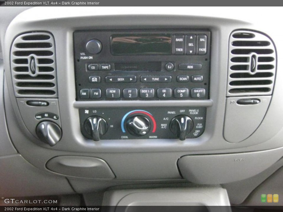 Dark Graphite Interior Controls for the 2002 Ford Expedition XLT 4x4 #41010586
