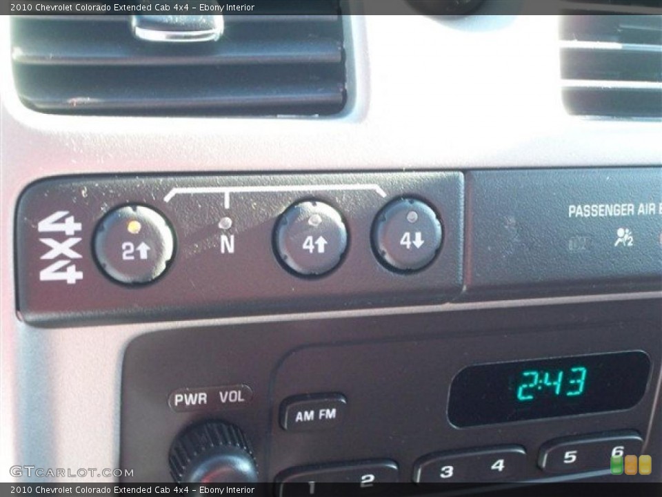 Ebony Interior Controls for the 2010 Chevrolet Colorado Extended Cab 4x4 #41012522