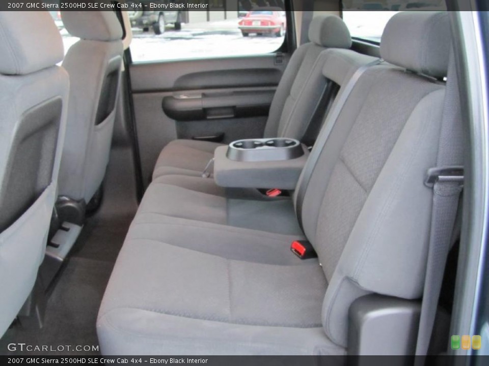 Ebony Black Interior Photo for the 2007 GMC Sierra 2500HD SLE Crew Cab 4x4 #41017307