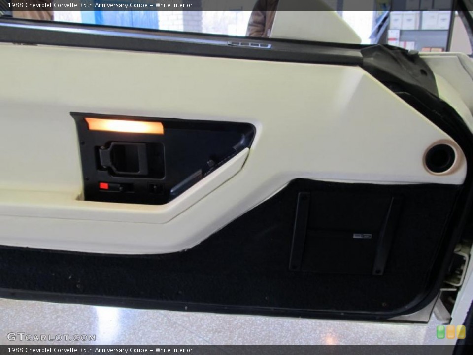 White Interior Door Panel for the 1988 Chevrolet Corvette 35th Anniversary Coupe #41019567