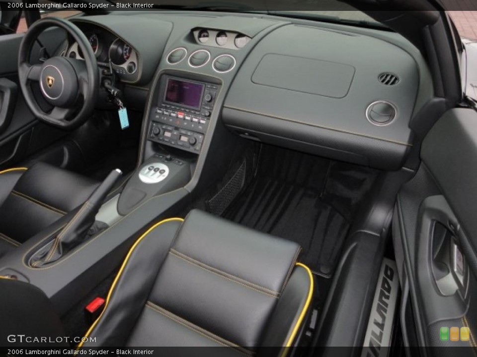 Black Interior Photo for the 2006 Lamborghini Gallardo Spyder #41024656