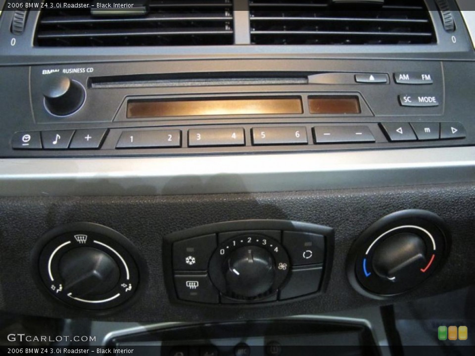Black Interior Controls for the 2006 BMW Z4 3.0i Roadster #41025320