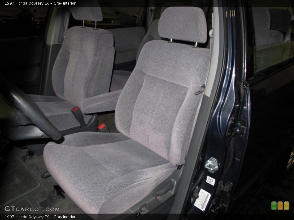 Gray Interior Photo for the 1997 Honda Odyssey EX #41035820