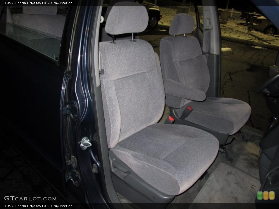 Gray Interior Photo for the 1997 Honda Odyssey EX #41035892