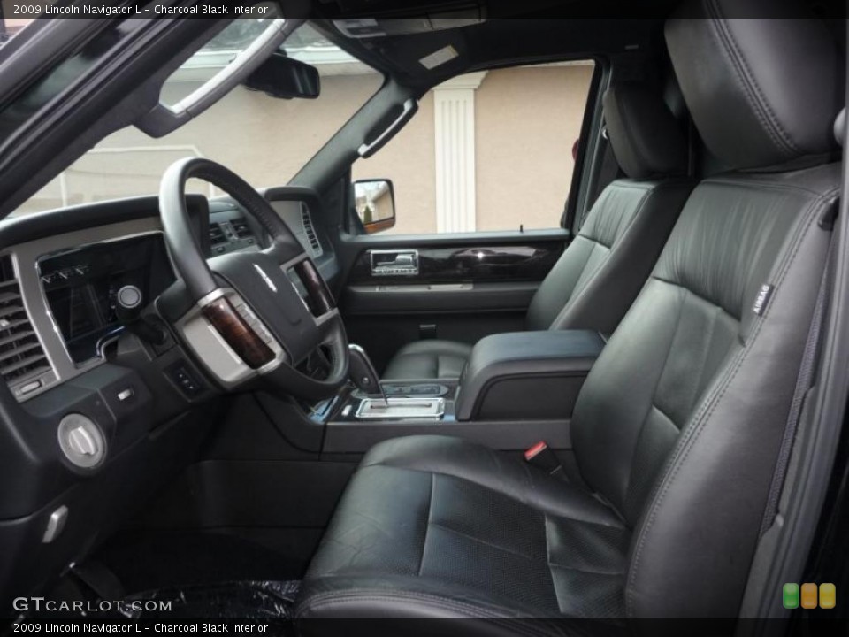Charcoal Black Interior Photo for the 2009 Lincoln Navigator L #41040400