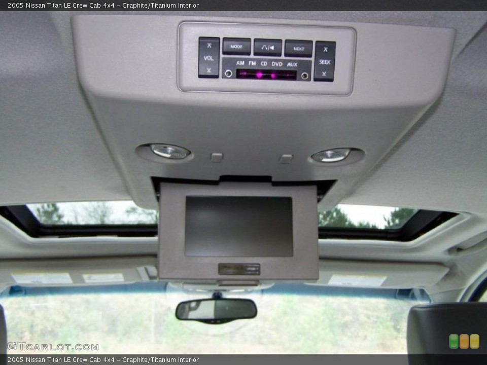 Graphite/Titanium Interior Controls for the 2005 Nissan Titan LE Crew Cab 4x4 #41044901