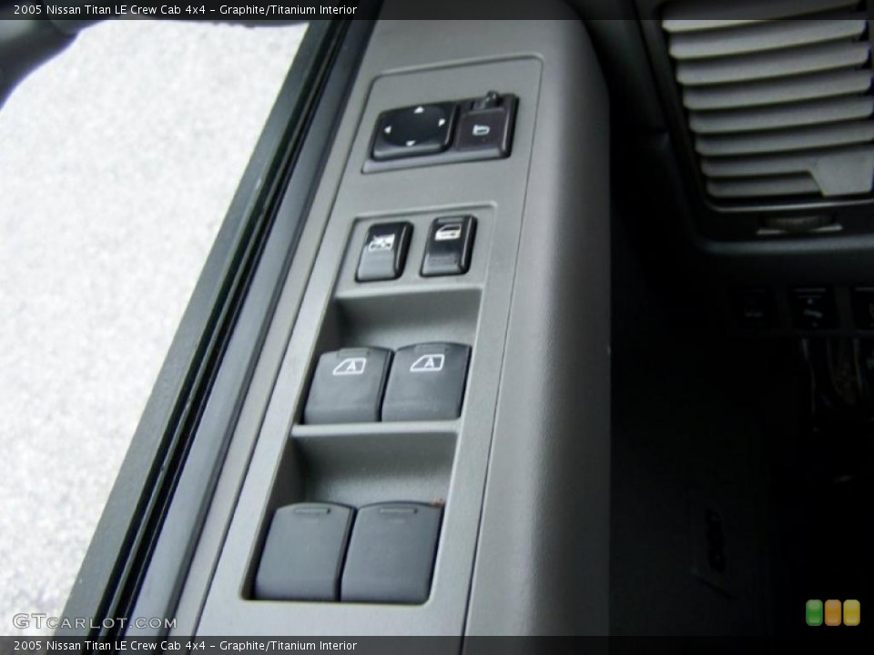 Graphite/Titanium Interior Controls for the 2005 Nissan Titan LE Crew Cab 4x4 #41045257