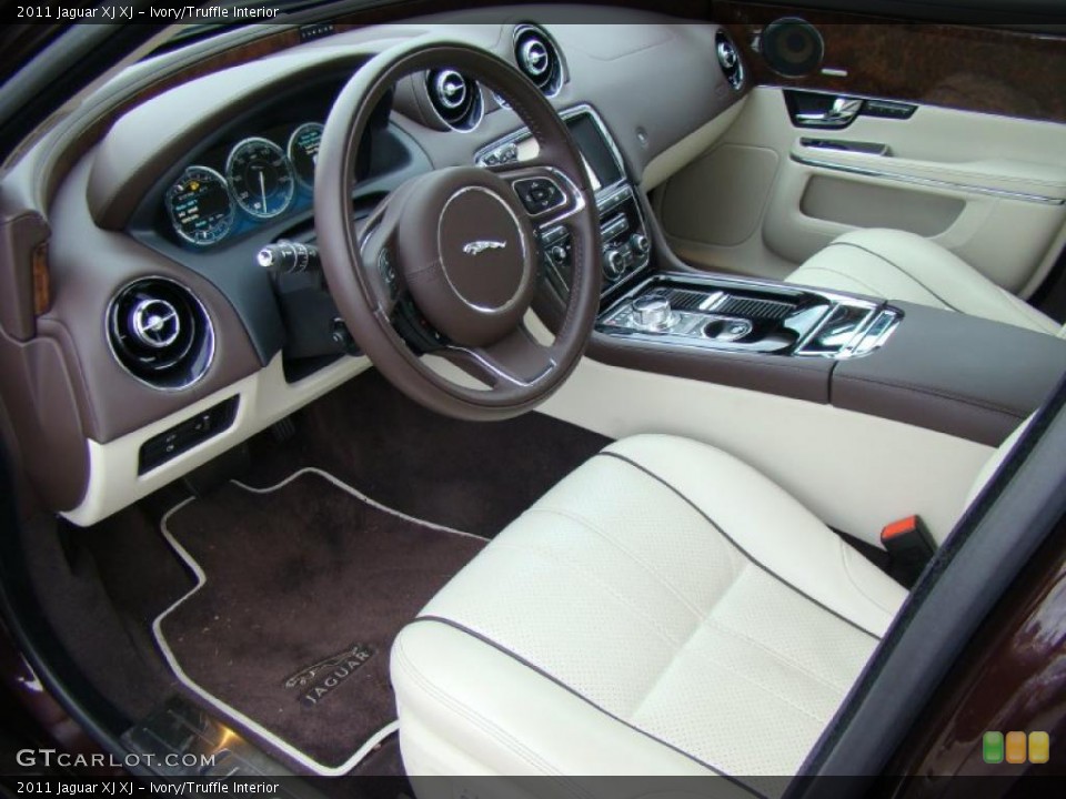 Ivory/Truffle 2011 Jaguar XJ Interiors