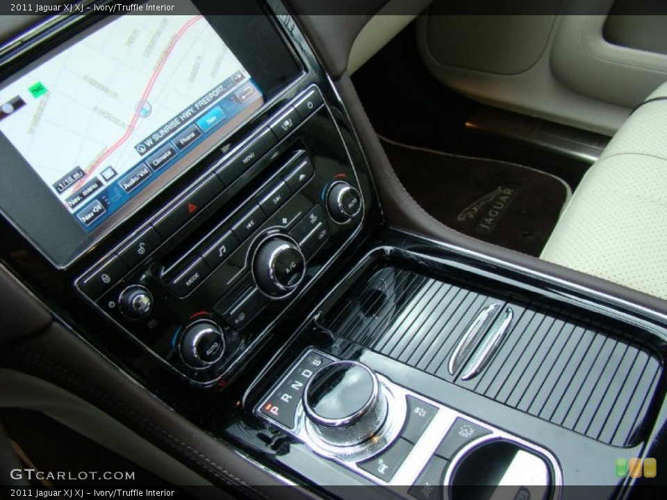 Ivory/Truffle Interior Controls for the 2011 Jaguar XJ XJ #41050113