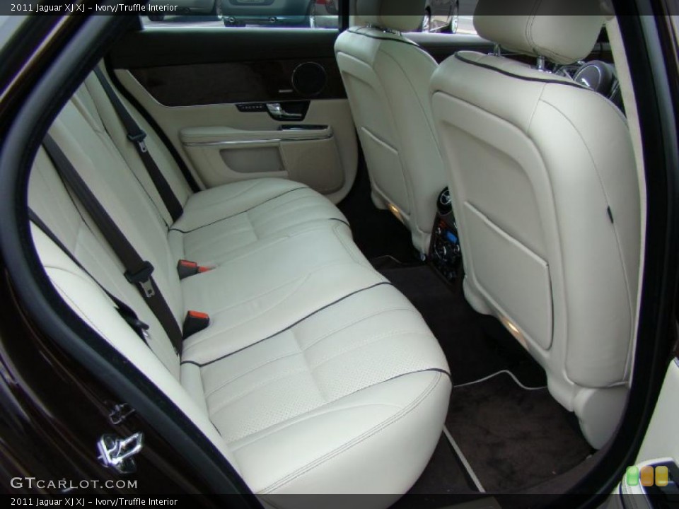 Ivory/Truffle Interior Photo for the 2011 Jaguar XJ XJ #41050157