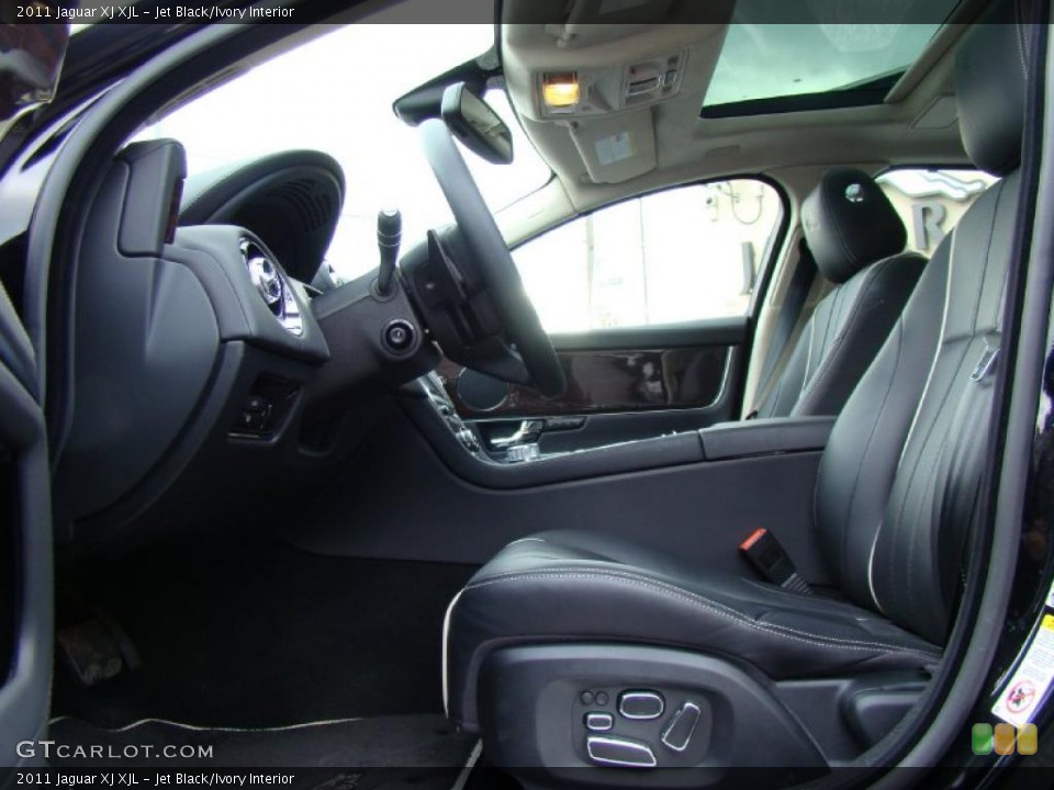 Jet Black/Ivory Interior Photo for the 2011 Jaguar XJ XJL #41050437