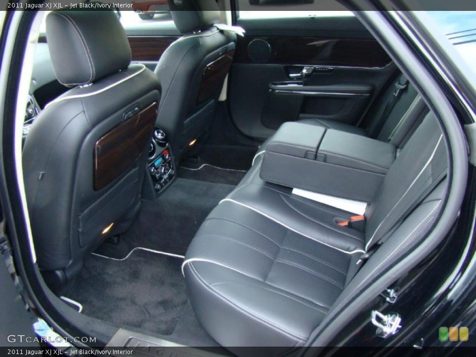 Jet Black/Ivory Interior Photo for the 2011 Jaguar XJ XJL #41050517