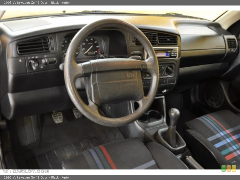 Black Interior Photo for the 1995 Volkswagen Golf 2 Door #41052033