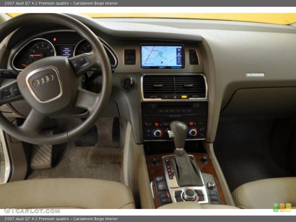 Cardamom Beige Interior Dashboard for the 2007 Audi Q7 4.2 Premium quattro #41053553