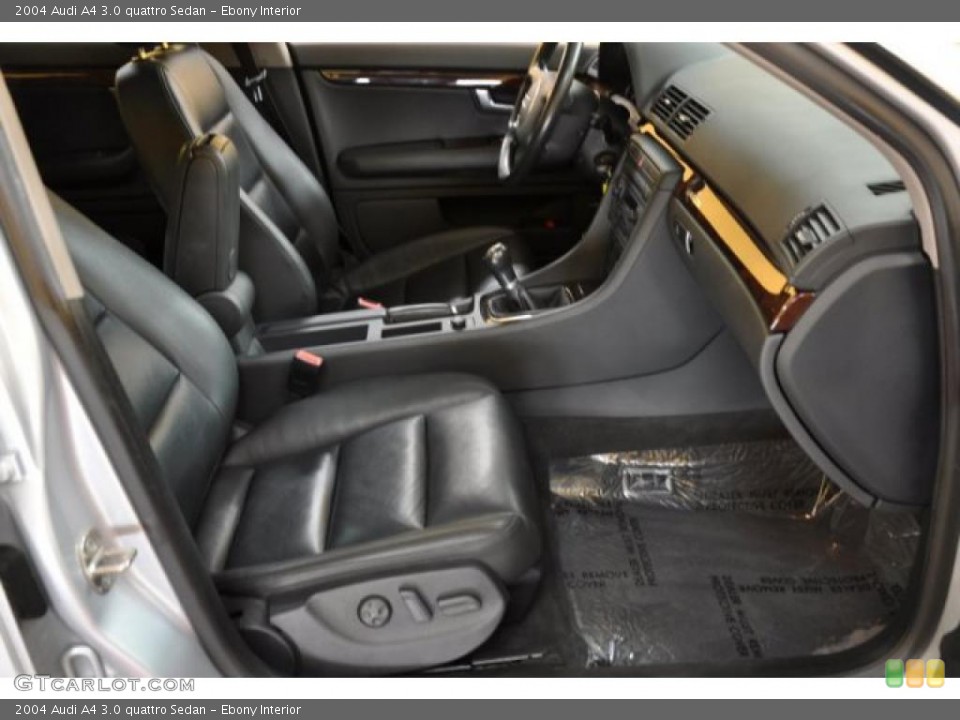 Ebony Interior Photo for the 2004 Audi A4 3.0 quattro Sedan #41054341