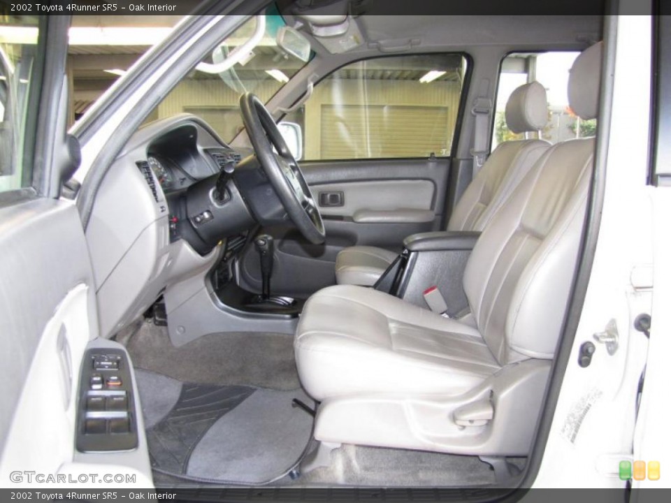 Oak Interior Photo for the 2002 Toyota 4Runner SR5 #41056674