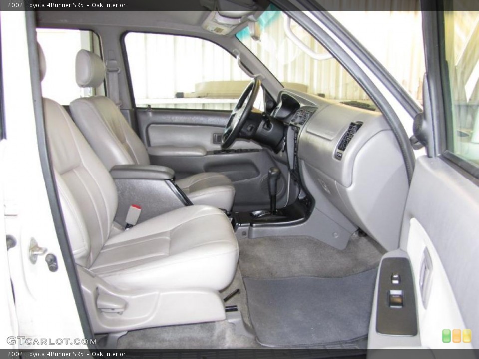 Oak Interior Photo for the 2002 Toyota 4Runner SR5 #41056678