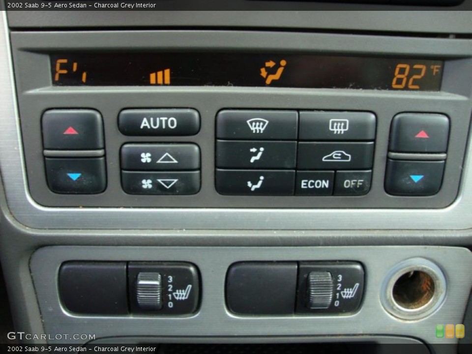 Charcoal Grey Interior Controls for the 2002 Saab 9-5 Aero Sedan #41059883