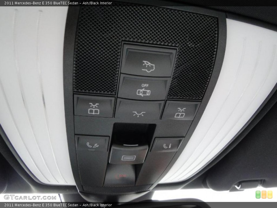 Ash/Black Interior Controls for the 2011 Mercedes-Benz E 350 BlueTEC Sedan #41060143