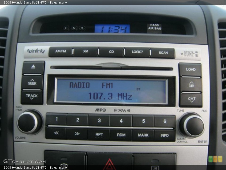 Beige Interior Controls for the 2008 Hyundai Santa Fe SE 4WD #41063891