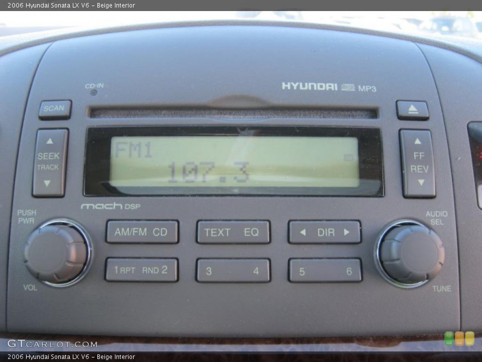 Beige Interior Controls for the 2006 Hyundai Sonata LX V6 #41064323