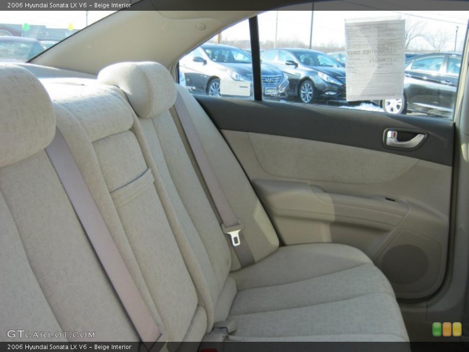 Beige Interior Photo for the 2006 Hyundai Sonata LX V6 #41064363