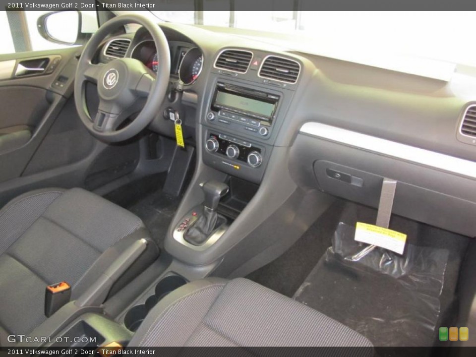 Titan Black Interior Photo for the 2011 Volkswagen Golf 2 Door #41076471