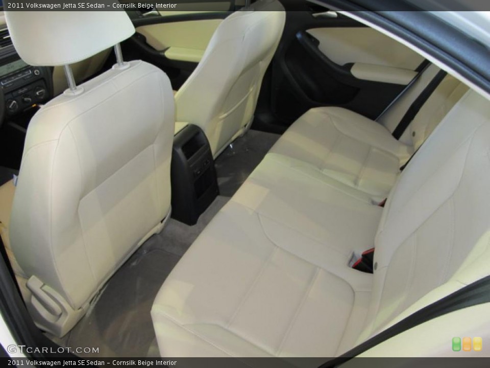 Cornsilk Beige Interior Photo for the 2011 Volkswagen Jetta SE Sedan #41077403